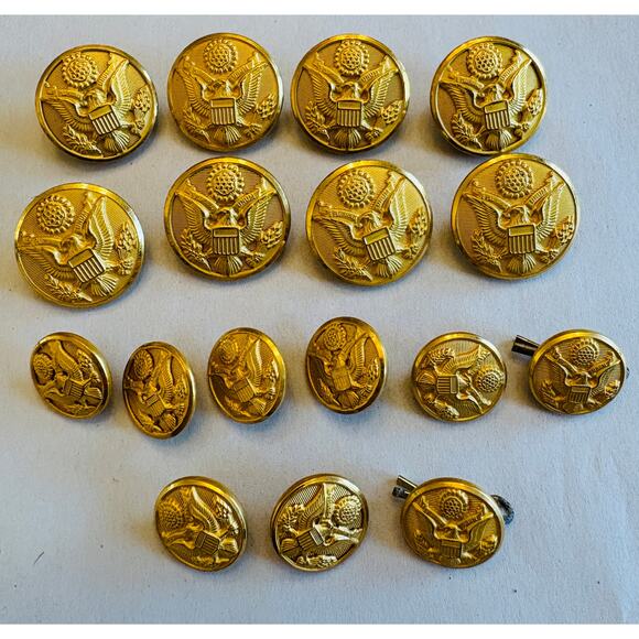 (17) Vintage Military Button Eagle Gold Tone 8 are marked Waterbury - 9 unmarked - Picture 7 of 7